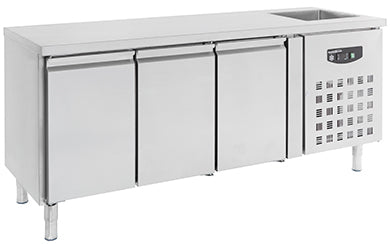 Kjølebenk m/ kum 3 dører 2020x700x960